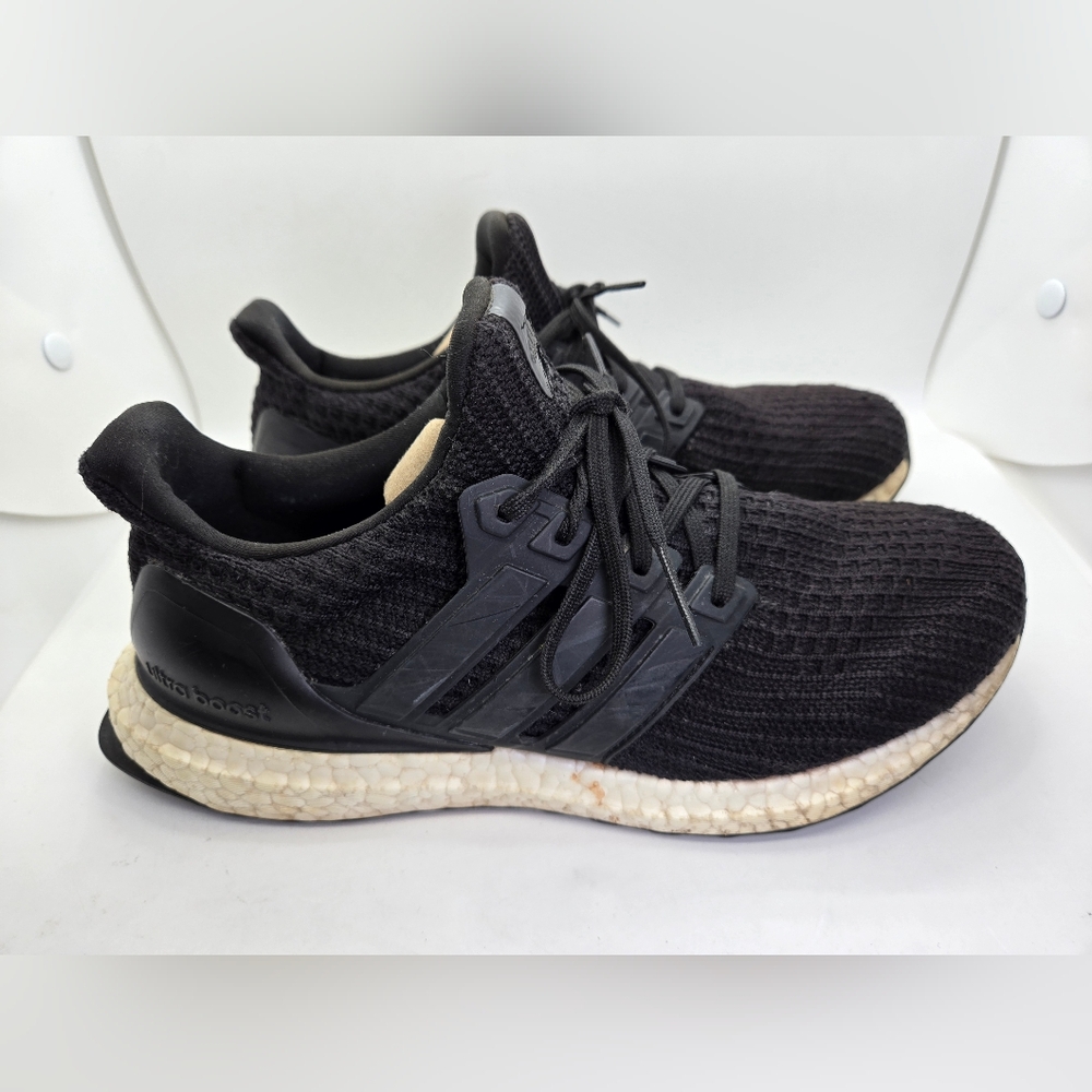 Adidas Ultraboost 4.0 DNA Shoes Womens 8 Black Running Athletic Comfort Sneakers